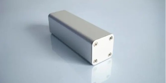 鋁殼機(jī)加工油污怎么處理，還好有電池鋁殼清洗劑